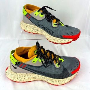 Nike Pegasus Trail 2 Gore-Tex W8 gray/orange/yellow running sneakers